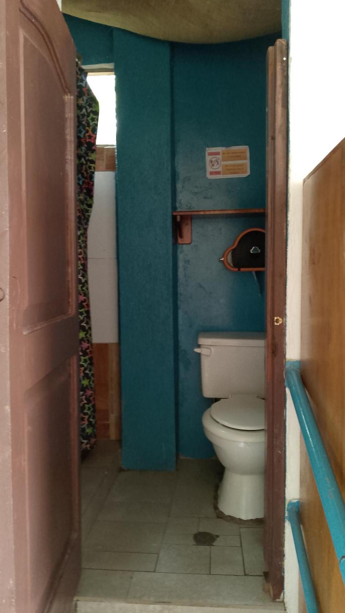 Hospedaje Arvakeni San Cristobal Bagian luar foto